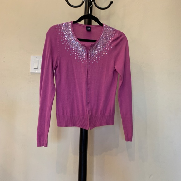 Elegant Sequin Magenta Knit Cardigan w/ Front Hook Closure - Picture 7 of 11